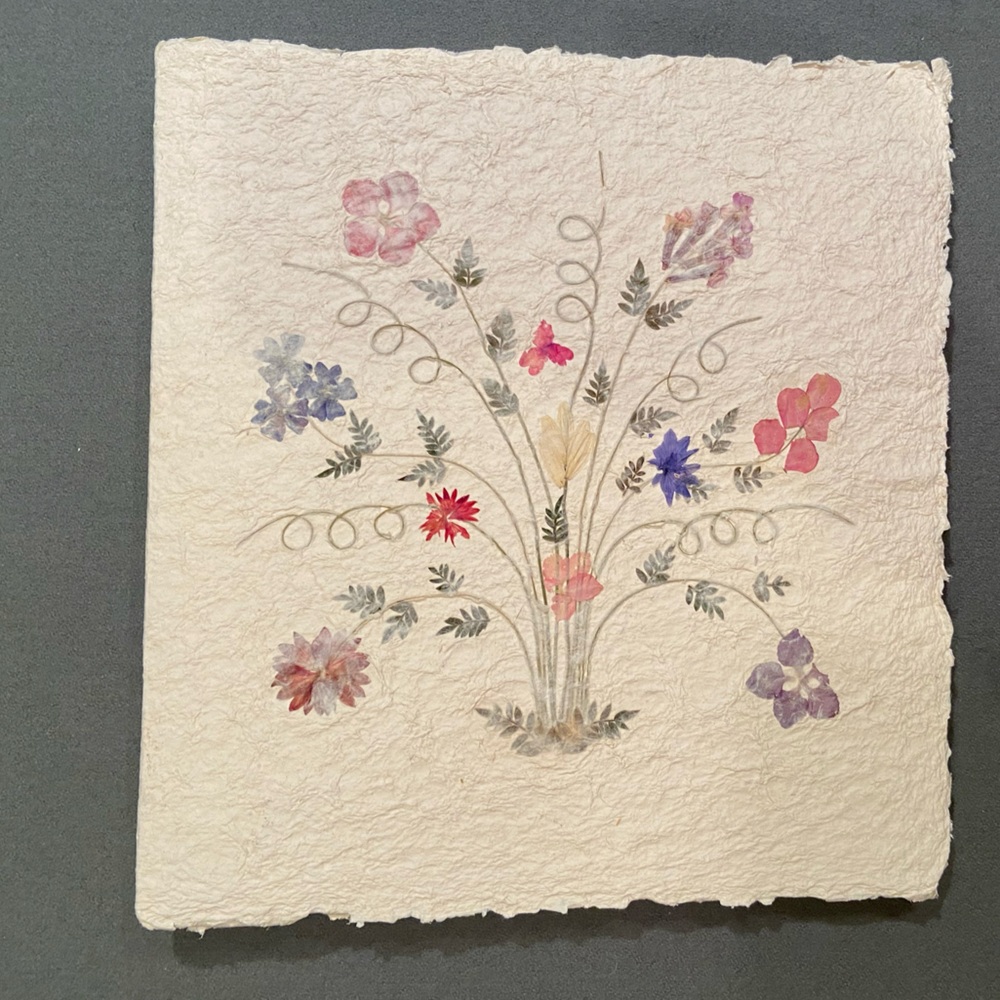 NWOT, Floral Photo Album scrapbooking, on handmade paper with pressed flowers